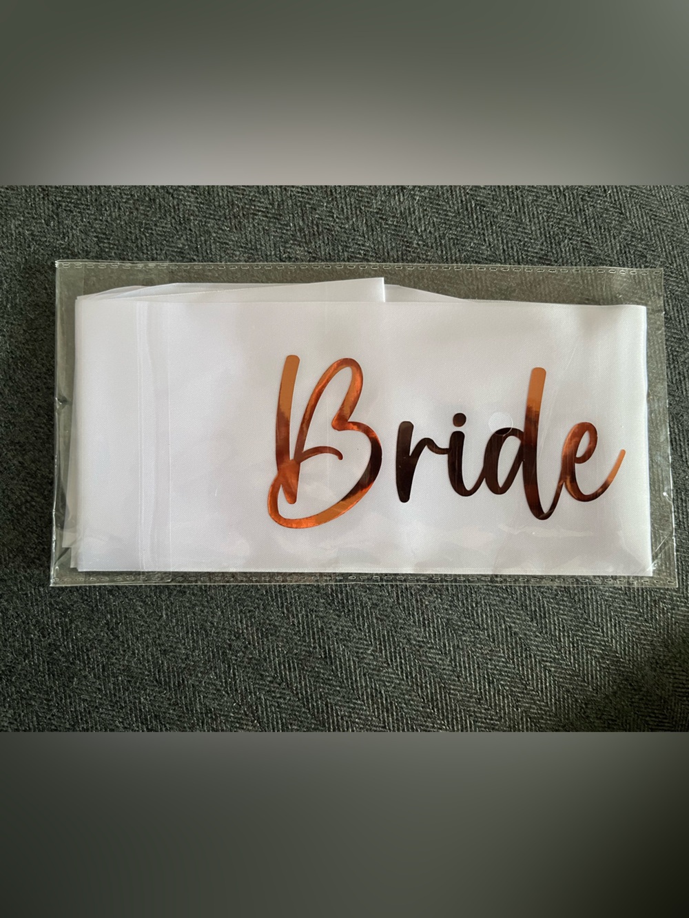 “Bride to Be” Sash (new in packaging)